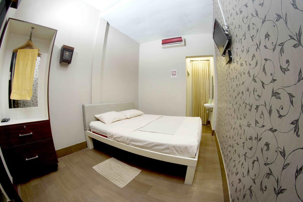 Premiere Hotel Tegal 外观 照片