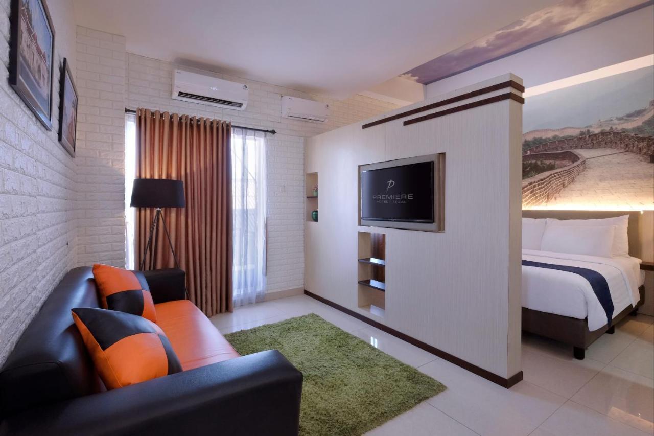 Premiere Hotel Tegal 外观 照片