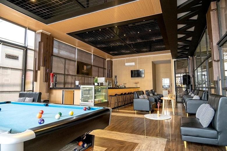 Premiere Hotel Tegal 外观 照片